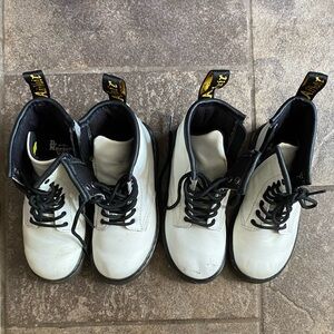 TWiNs! 2 pairs dr martens white 10 well loved includes BOTH pairs of shoes